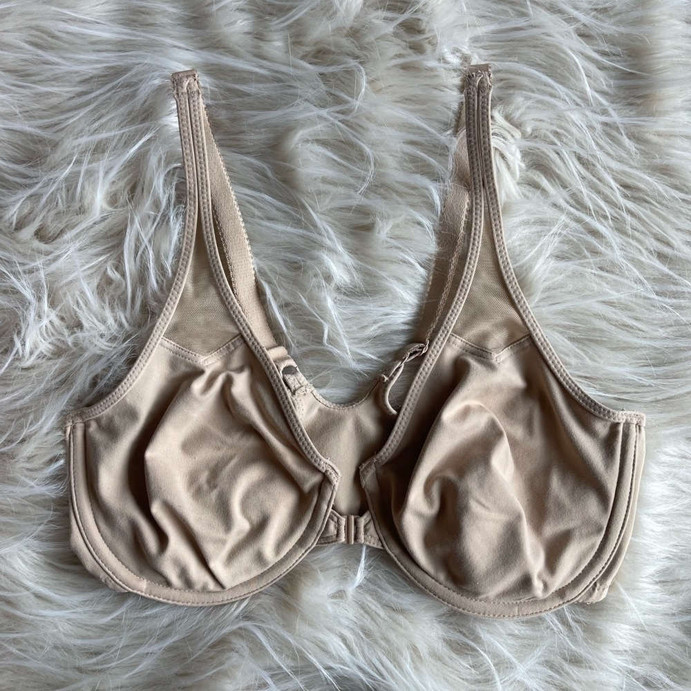Wacoal Front Close Racerback Underwire Bra Beige 34D - Picture 2 of 5